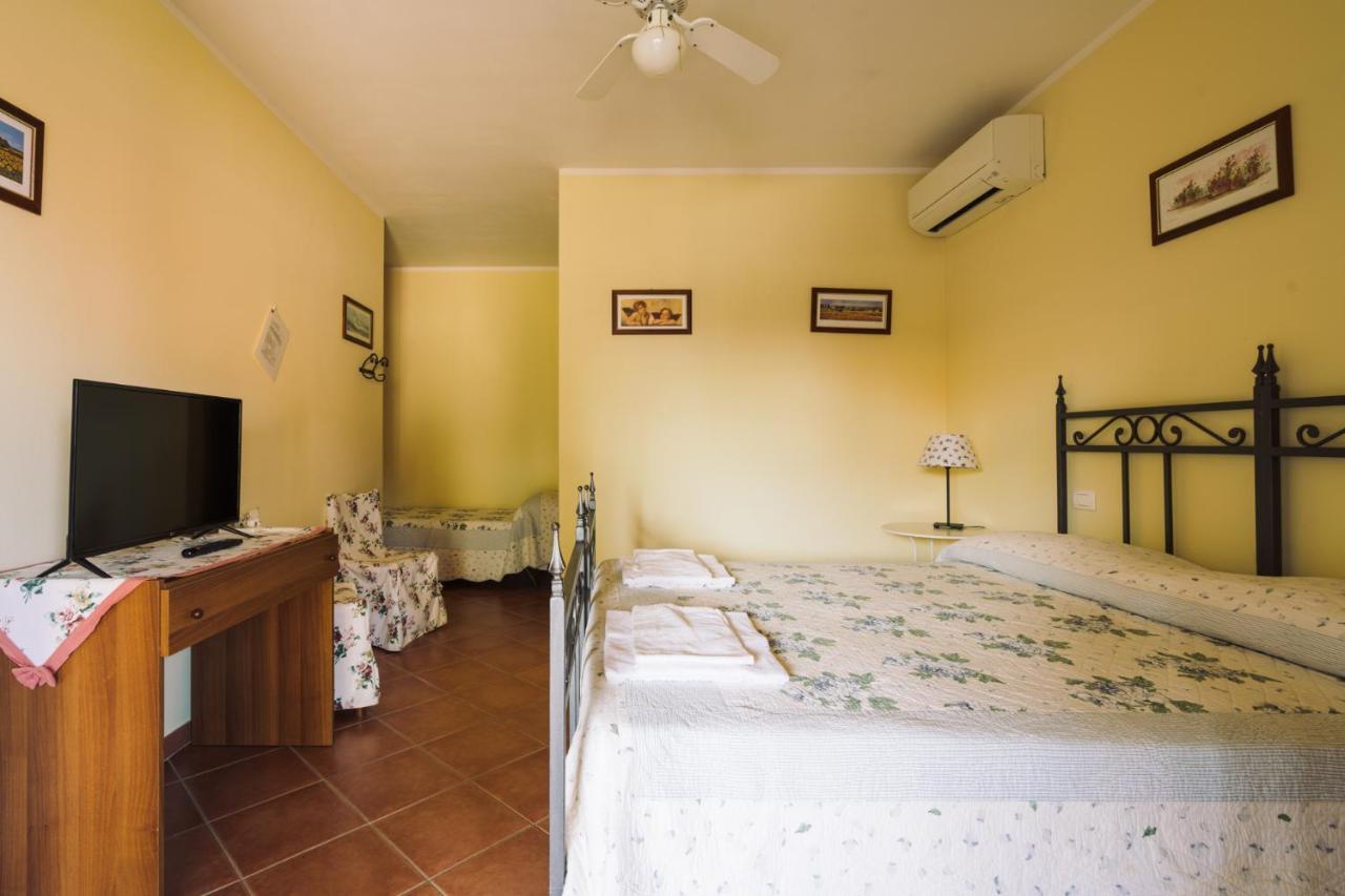 Agriturismo Il Laghetto 格罗塞托 外观 照片
