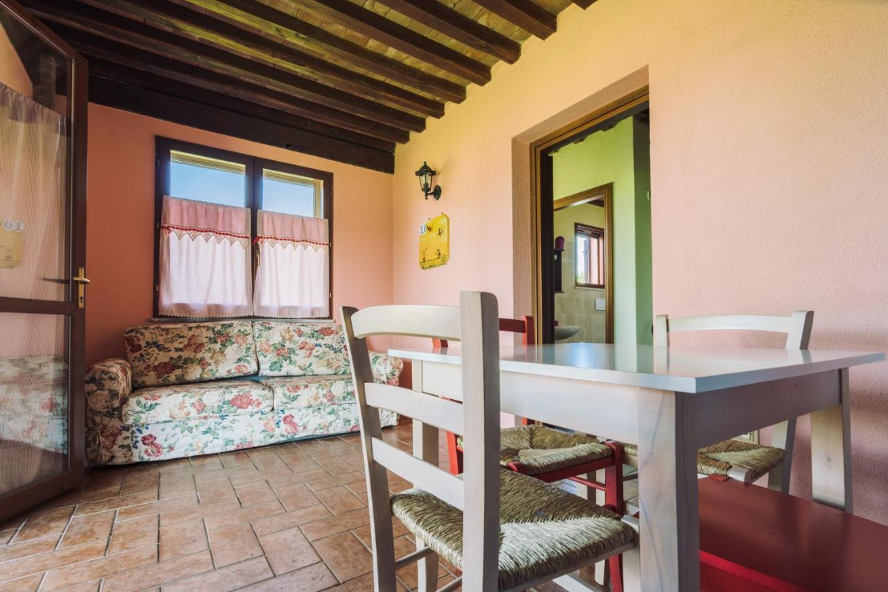 Agriturismo Il Laghetto 格罗塞托 外观 照片