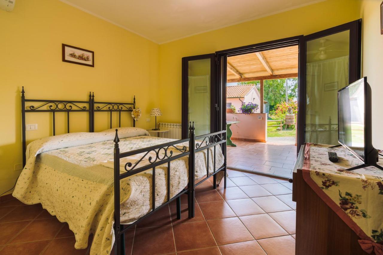 Agriturismo Il Laghetto 格罗塞托 外观 照片